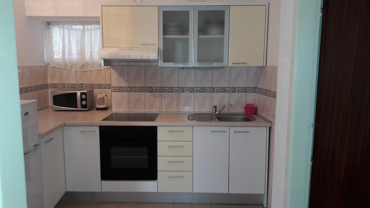 Apartments By The Sea Bol, Brac - 13413 Bagian luar foto