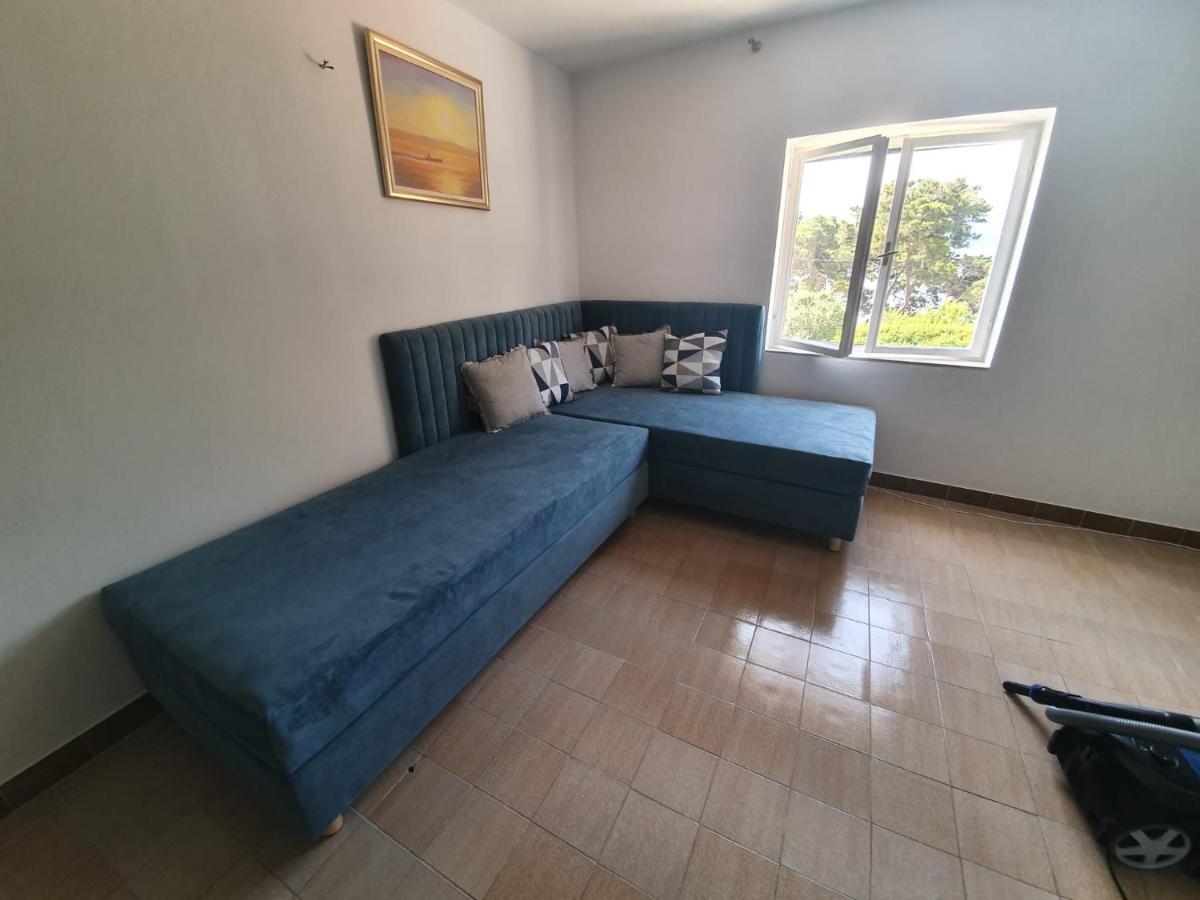 Apartments By The Sea Bol, Brac - 13413 Bagian luar foto