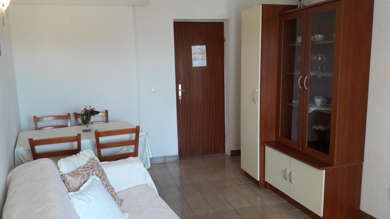 Apartments By The Sea Bol, Brac - 13413 Bagian luar foto